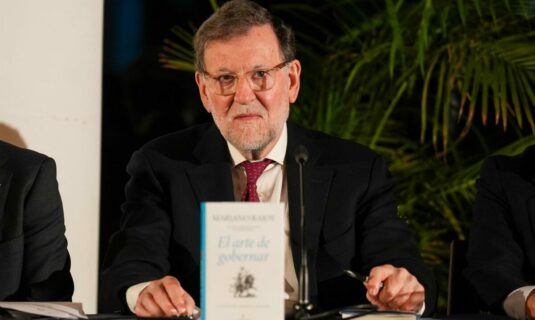 rajoy aconseja a europa tener una buena relacion con eeuu y separa el mundo entre democracias y dictaduras
