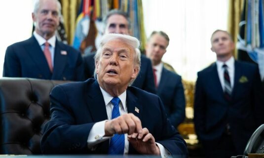 trump paraliza una ofensiva contra iran tras la peticion de aliados del golfo