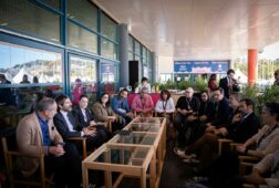 urtasun anuncia en cannes la renovacion del cine senior con 115 millones y destaca el momento historico espanol