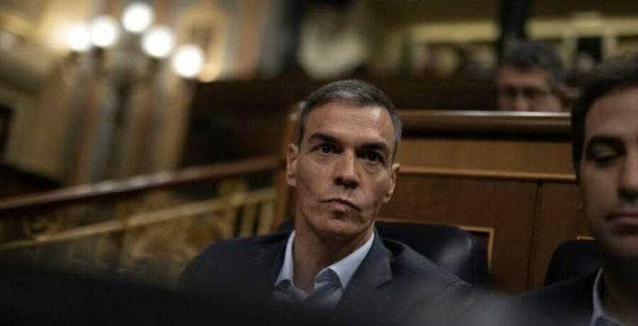 el pp cree que la imputacion de sanchez puede llegar y necesita resortes del estado como el aforamiento