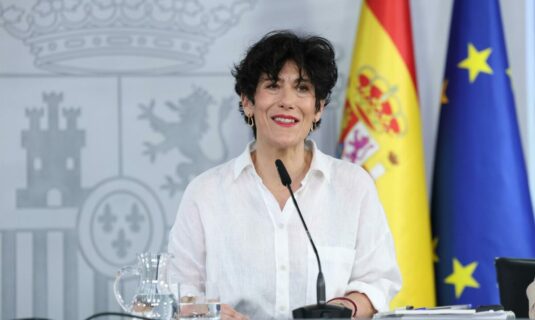 el gobierno saca pecho de su relacion con los socios y ve cinico a feijoo por buscar el apoyo de junts y pnv