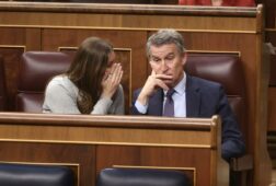 el pp amplia su nueva mocion pidiendo elecciones o cuestion de confianza y espera que el congreso no la vete