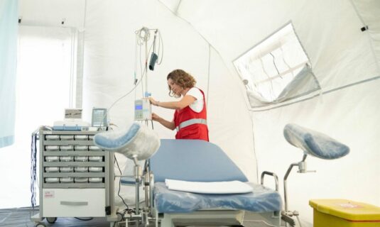 el gobierno ofrece envio de material financiacion y un hospital de campana de aecid a venezuela ademas de la ume