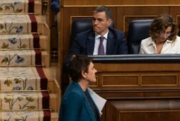 bildu preguntara manana a sanchez que hara para dar sentido a la legislatura y feijoo volvera a pedir elecciones