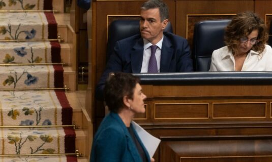 bildu preguntara manana a sanchez que hara para dar sentido a la legislatura y feijoo volvera a pedir elecciones