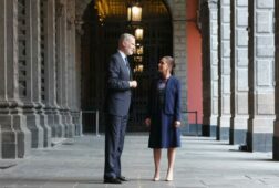 felipe vi y sheinbaum mantienen un encuentro en mexico con el que escenifican el acercamiento entre paises