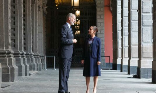 felipe vi y sheinbaum mantienen un encuentro en mexico con el que escenifican el acercamiento entre paises