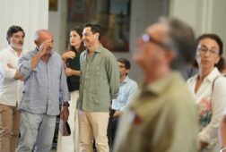 moreno abre este lunes el debate de investidura en el parlamento andaluz con la incognita de si tendra el apoyo de vox