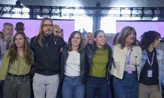 podemos defendera rearmar la izquierda desde la protesta en la calle contra pp y psoe en su fiesta de la primavera