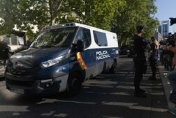 jupol rechaza que los escoltas de begona gomez puedan colaborar en su fuga una autentica barbaridad