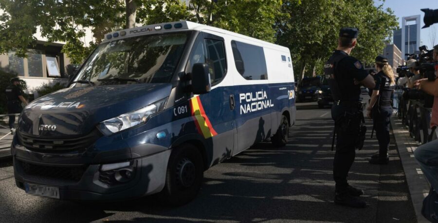 jupol rechaza que los escoltas de begona gomez puedan colaborar en su fuga una autentica barbaridad