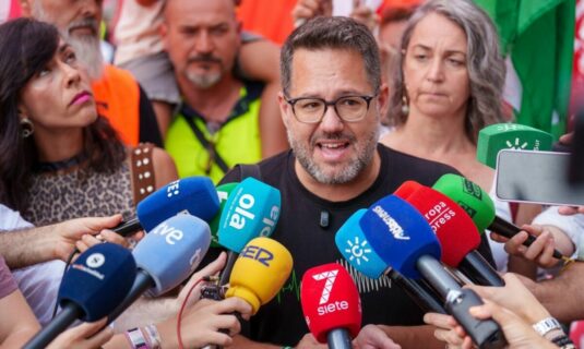 adelante asegura que pp y vox estan pactando un acuerdo contra los andaluces