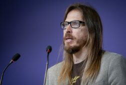 podemos cree que el juez retrasa la causa de la investigacion ilegal al partido y duda de que se llegue hasta el fondo