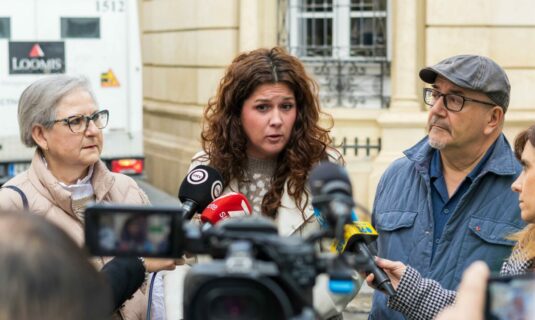 el psoe andaluz reclama explicaciones al pp por el caso mascarillas de almeria e iu pide maxima celeridad en la instruccion