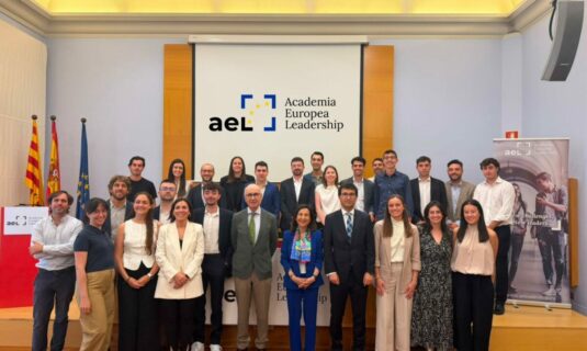 robles dice que hacen falta lideres jovenes para que europa sea una pieza importante