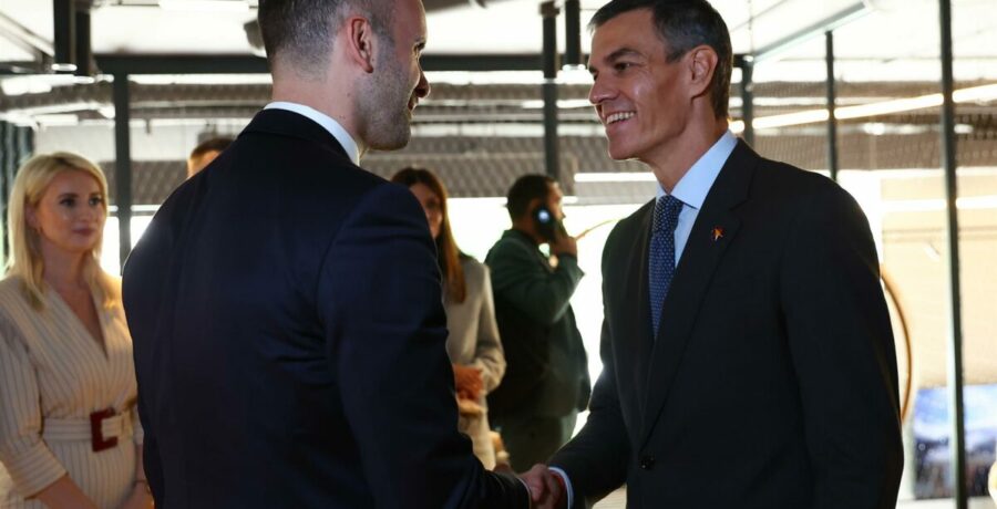 espana apoya incorporar a debates en el consejo europeo a paises candidatos a entrar en la ue