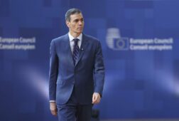 sanchez abre la puerta a un adelanto electoral si no logra aprobar los pge