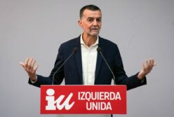 iu pide elegir rapido el candidato electoral para aprovechar el desgaste del psoe y se desmarca del plan de rufian