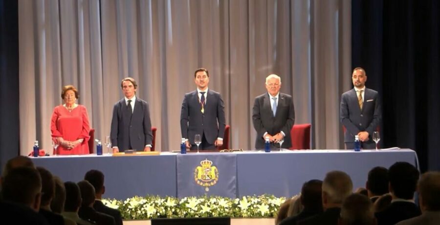 aznar advierte de que la continuidad nacional esta en riesgo y pide deducir lecciones de la historia