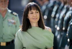 el juez del caso leire diez imputa a la directora de la guardia civil y al dao