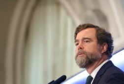 espinosa de los monteros tras su expulsion de vox lo mejor esta por llegar