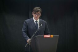 illa considera que en espana existe un riesgo real de involucion si el pp llega a gobernar