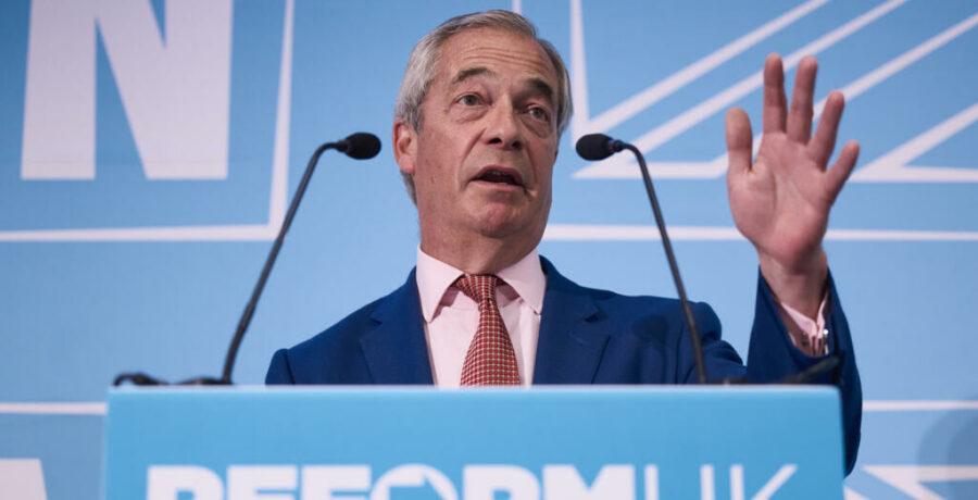 el lider ultraderechista britanico nigel farage dimite de su escano y fuerza elecciones