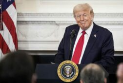 trump sostiene que espana se ha redimido por completo tras acceder a una solicitud de pago de la otan
