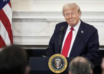 Trump sostiene que España “se ha redimido por completo” tras acceder a una solicitud de pago de la OTAN