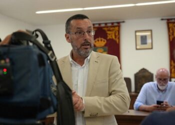 El alcalde de La Línea saluda la “noticia excepcional” que supone la eliminación física de la Verja de Gibraltar