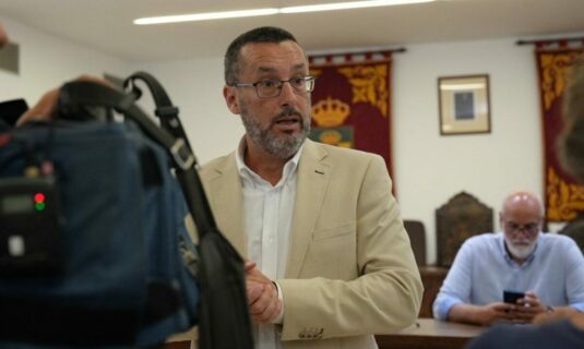 el alcalde de la linea saluda la noticia excepcional que supone la eliminacion fisica de la verja de gibraltar