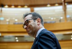espana planteara al eurogrupo emision conjunta de deuda para impulsar un activo seguro europeo