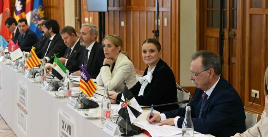 hasta ocho ccaa comenzaron el ano sin aprobar sus presupuestos el doble que el ano pasado