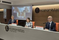 los economistas estiman que la economia espanola crecera un 24 en 2026