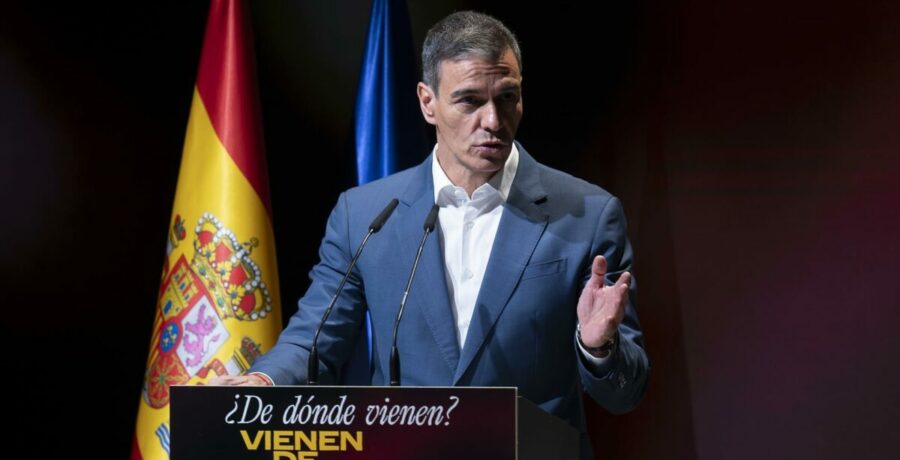 sanchez contesta a rajoy tras sus declaraciones sobre la seleccion francesa que gane el mejor y que pierda el racismo