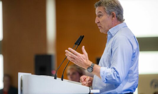 feijoo alerta del enorme coste reputacional para espana de que la ue y otan conozcan la retirada de pasaporte de gomez