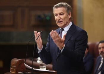 Feijóo acusa a Sánchez de ser el “nexo corruptor” y avisa a los socios: “Por decencia deberíamos echarle con una moción”