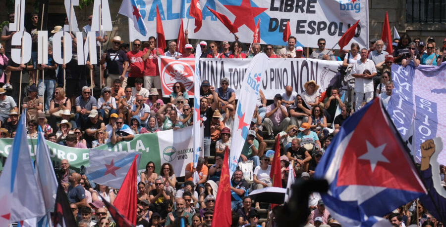 ponton erige al bng como la esperanza para galicia en una multitudinaria manifestacion hay un cambio en marcha imparable