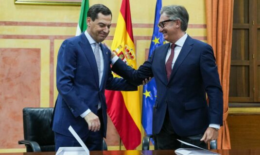 gavira recuerda que vox ya hizo presidente a moreno en 2019 en aquel momento no se le veia tan serio