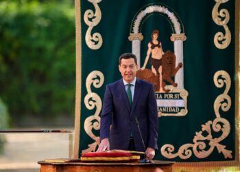 Moreno promete ser “fiel” a la vía andaluza del diálogo tras pactar con Vox: “Espero legislatura fructífera o no será”