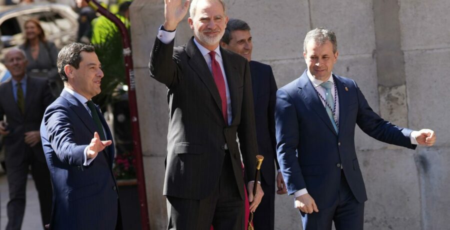 felipe vi recibe este martes en la zarzuela a juanma moreno tras su reeleccion como presidente de la junta