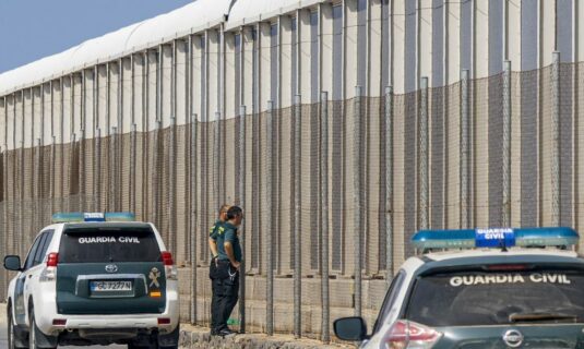 espana cierra la frontera entre melilla y marruecos tras intentos de entrada masiva