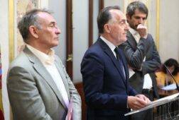el pp y vox trataran manana de que el congreso frene la despenalizacion de las injurias a la corona