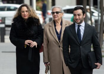 El juez del ‘caso Leire Díez’ escucha este lunes a la empresaria que dice haber llevado 90.000 euros a la sede del PSOE