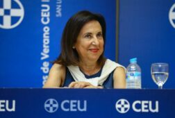robles insiste solo se invertira el 2 en defensa