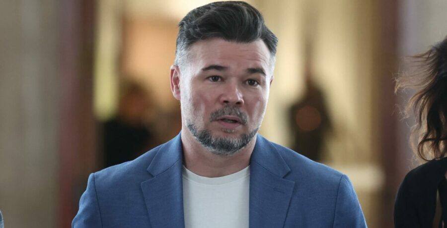 rufian dice que zapatero ha dado cero explicaciones y le recalca que un regalo de cortesia es una cesta de navidad