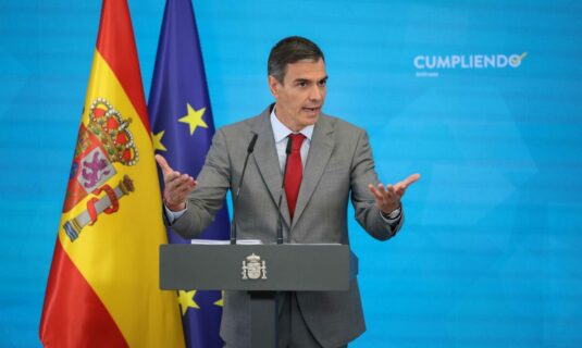 sanchez reitera su respaldo a zapatero y muestra absoluta tranquilidad con el rescate de plus ultra