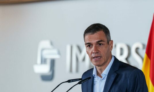 sanchez visitara el lunes la linea de la concepcion con ocasion de la supresion de la verja de gibraltar