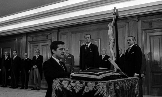 50 anos de la llegada de adolfo suarez a la presidencia del gobierno una historia de sorpresas y ambicion