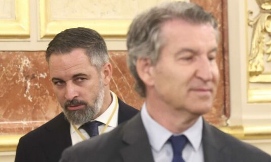 abascal emplaza al pp a poner un cordon higienico al psoe ante la crisis de ceuta es el momento